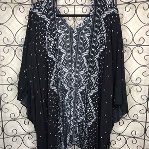 Black and white Aztec print kimono